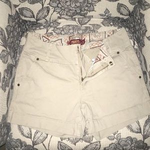Short Khaki Shorts